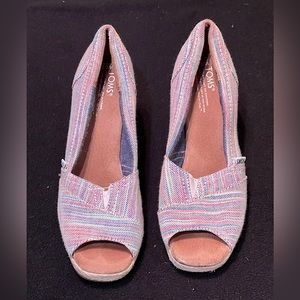 Toms wedges